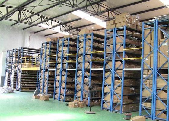 คุณภาพ  Rack Supported Mezzanine Industrial Steel Storage Racks Cold Rolled With Racking Frames โรงงาน