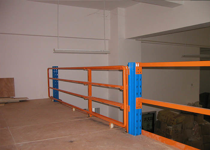 2 ระดับ Cold Rolling Industrial Steel Storage Racks Platform สีส้ม / สีฟ้า