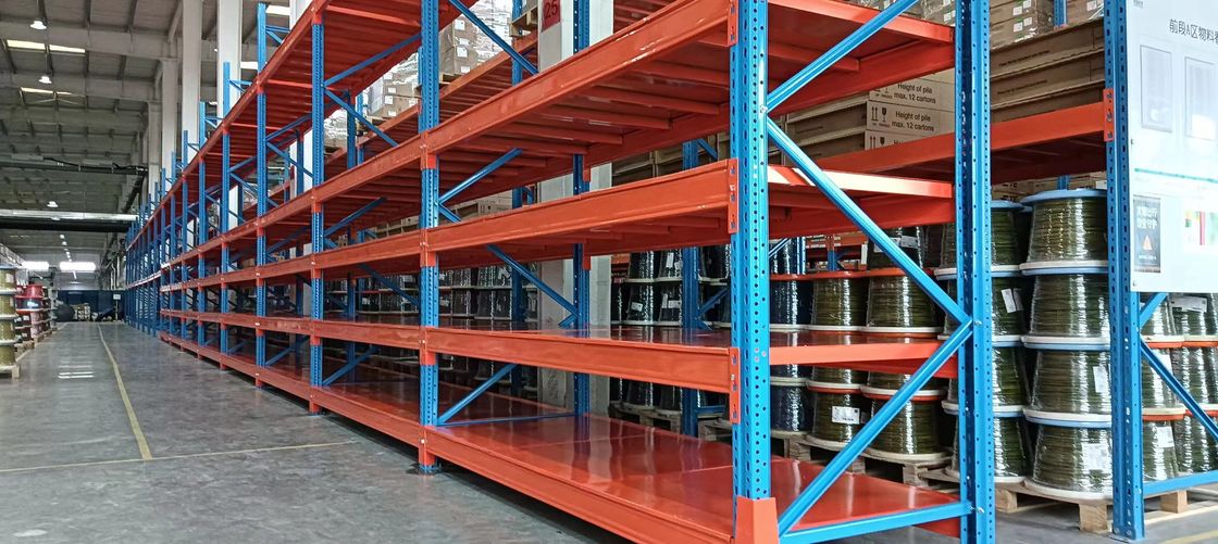 การป้องกันการกัดกร่อน ปลายอุตสาหกรรม Racks การเก็บโลหะสําหรับการแก้ไขการเก็บหลากหลาย
