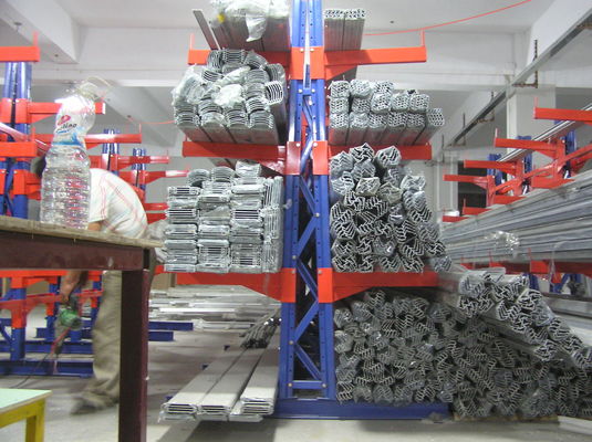 ระบบ Rack เสาเหล็ก Cantilever ระบบ Rack โลหะ Cantilever อุตสาหกรรม