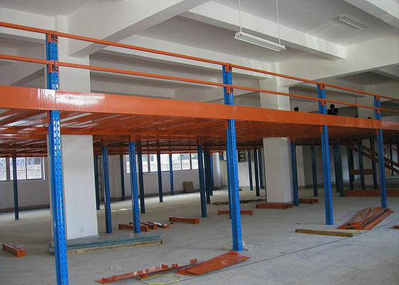 2 ระดับ Cold Rolling Industrial Steel Storage Racks Platform สีส้ม / สีฟ้า