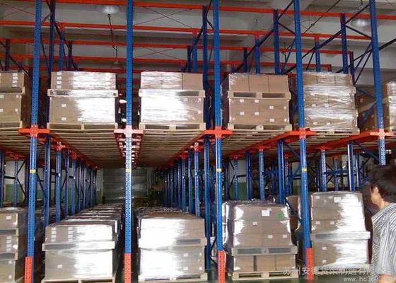 การขับเคลื่อนโลหะในโรงงานผลิต pallet racking 1500kg/ pallet ระบบชั้นวางของโกดัง