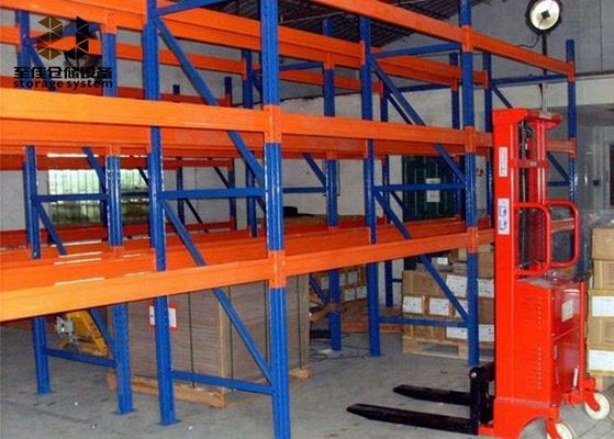 Q235 / Q345 โลหะ Heavy Duty Industrial Racking ขนาดที่กําหนด